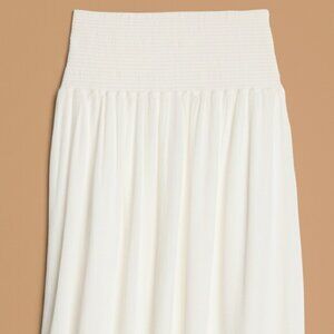 GAP Smocked Skirt in Rayon EUC